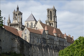 Laon